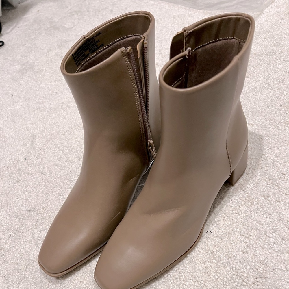 Tan Boots